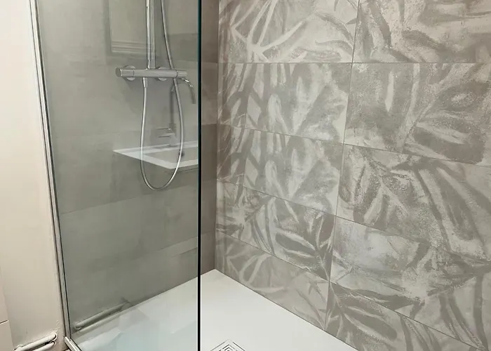 Sur La Plage / Enjoy The Beach Cabourg